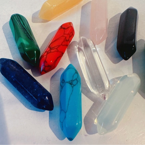 [ 3 FOR $20 ] SMALL CRYSTAL WANDS PACK OF 10 - Picture 3 of 10